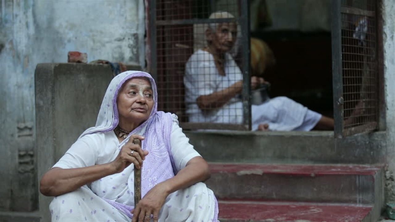 सीनियर सिटीजन एक्ट के तहत भरण पोषण संबंधी सुरक्षा प्रदान की गई है|